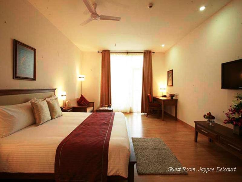 Jaypee Delcourt Hotel Greater Noida Exterior photo